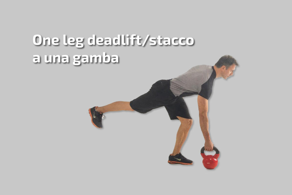 One leg deadlift stacco a una gamba